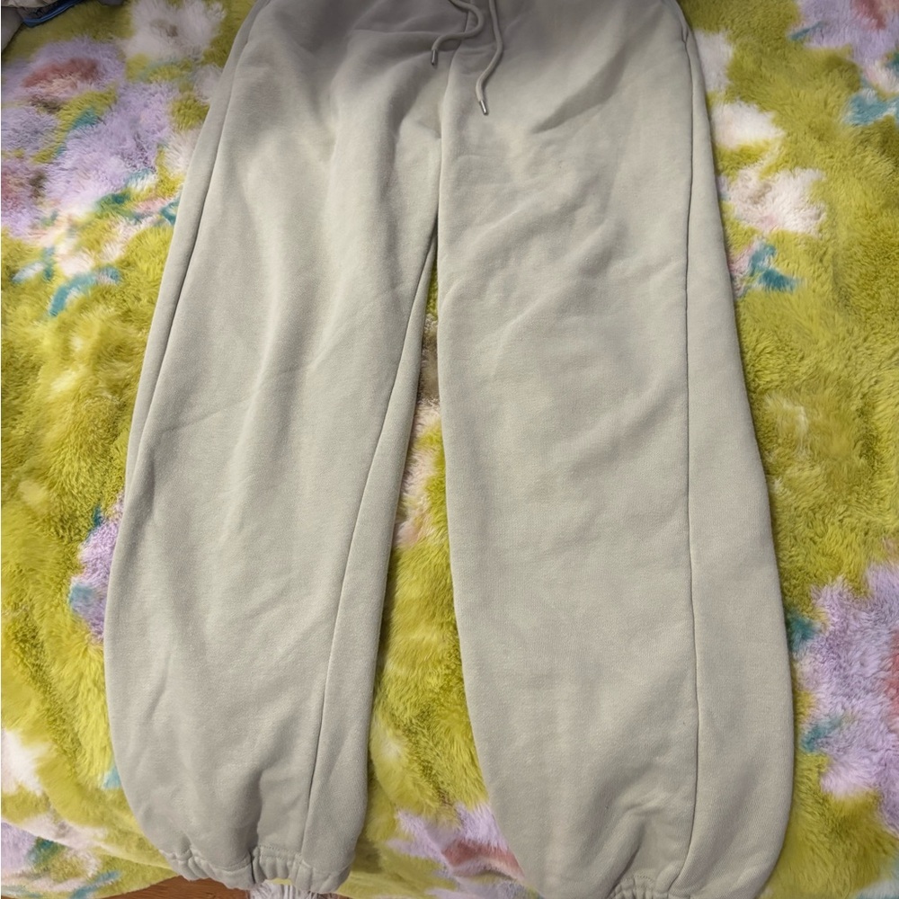 Uniqlo Matcha 🍵 Sweatpants